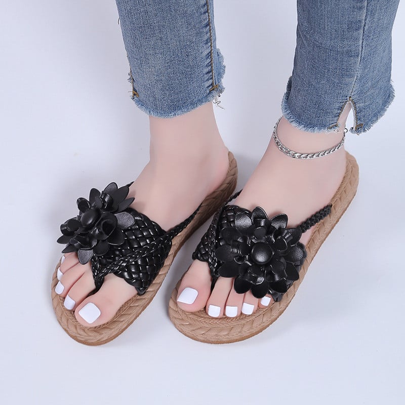 Tongs plates fleuries pour femmes