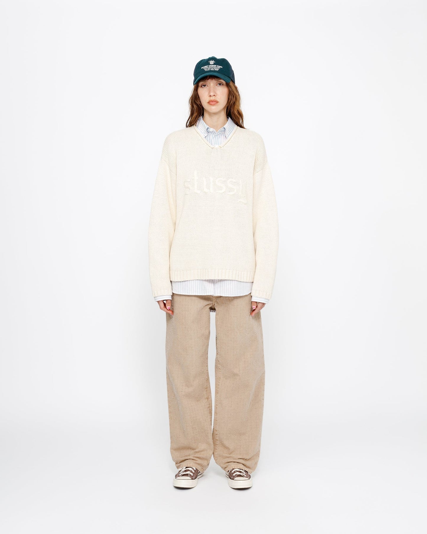 PULL COL V LOGO BRODÉ